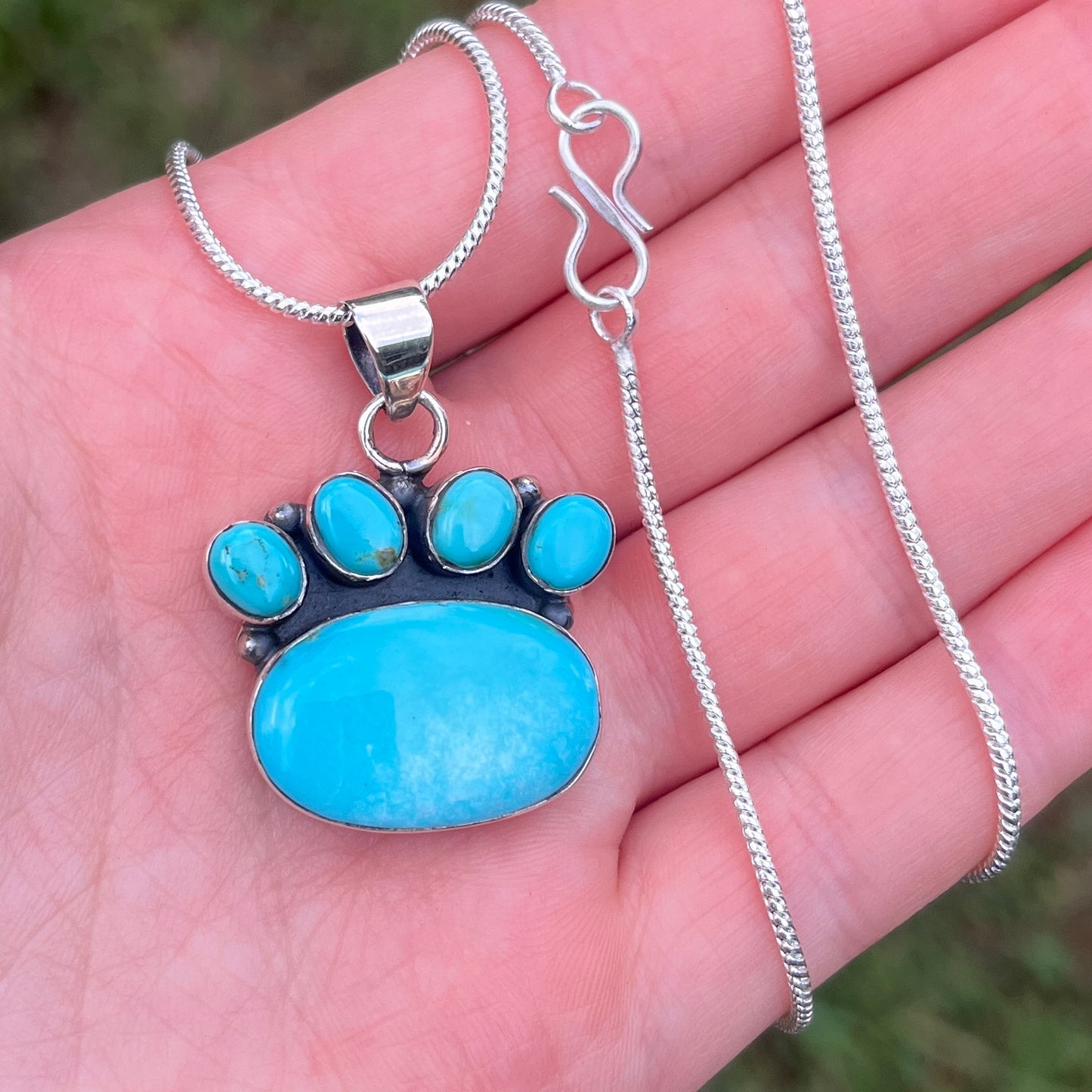 Kingman Turquoise Paw - 20" Chain – Southwestern Necklace